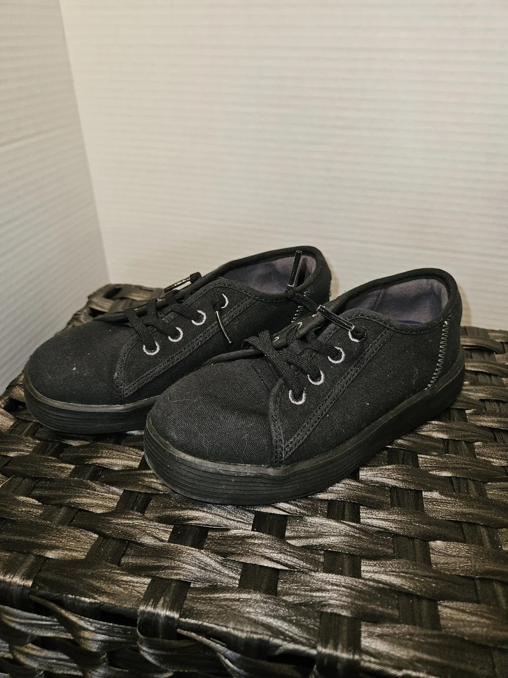 Hey Dude Kids Black Canvas Lace-Up Sneakers